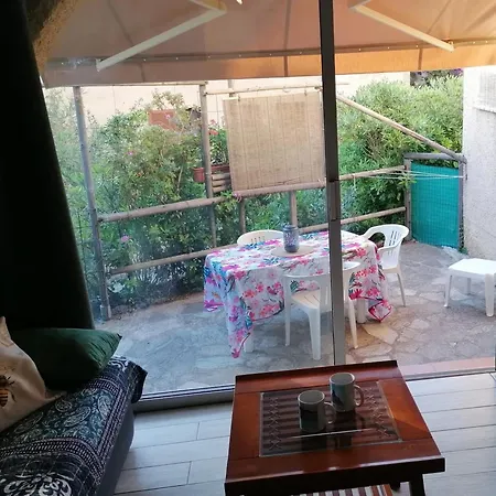 Accueillant A Lumio - 30 M² Avec Terrasse Et Jardin Privatif דירה קלנצאנה