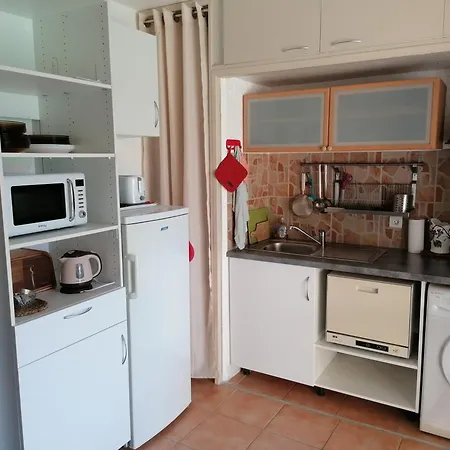 Accueillant A Lumio - 30 M² Avec Terrasse Et Jardin Privatif דירה קלנצאנה