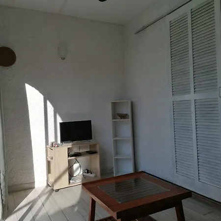 Accueillant A Lumio - 30 M² Avec Terrasse Et Jardin Privatif קלנצאנה