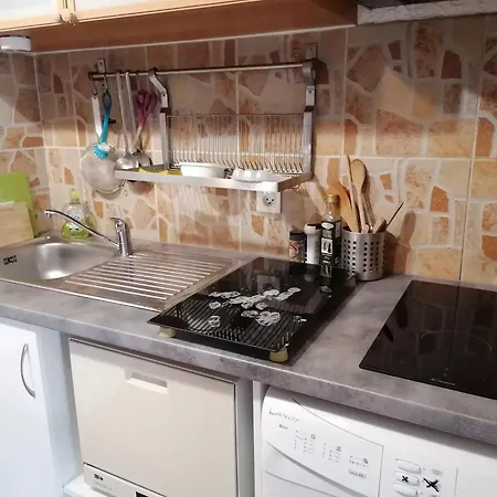 Accueillant A Lumio - 30 M² Avec Terrasse Et Jardin Privatif